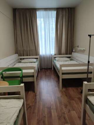 Хостел Найс Красные ворота Москва Стандартный четырехместный номер-2